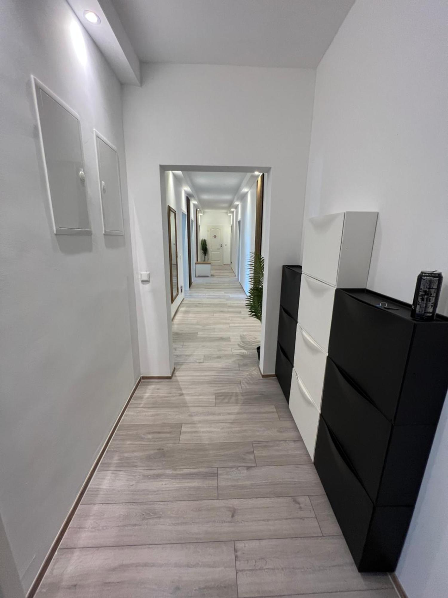 Viersen Schoene Apartments Am Duelkener Bahnhof Buitenkant foto