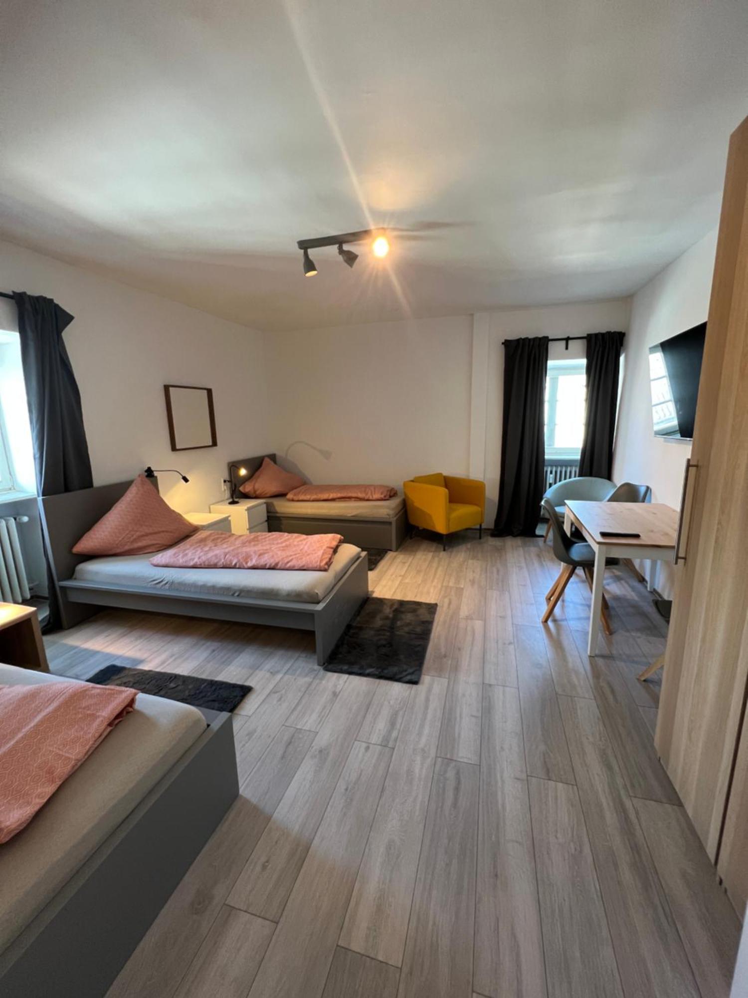 Viersen Schoene Apartments Am Duelkener Bahnhof Buitenkant foto