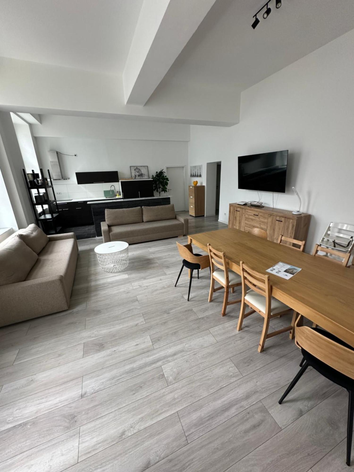 Viersen Schoene Apartments Am Duelkener Bahnhof Buitenkant foto