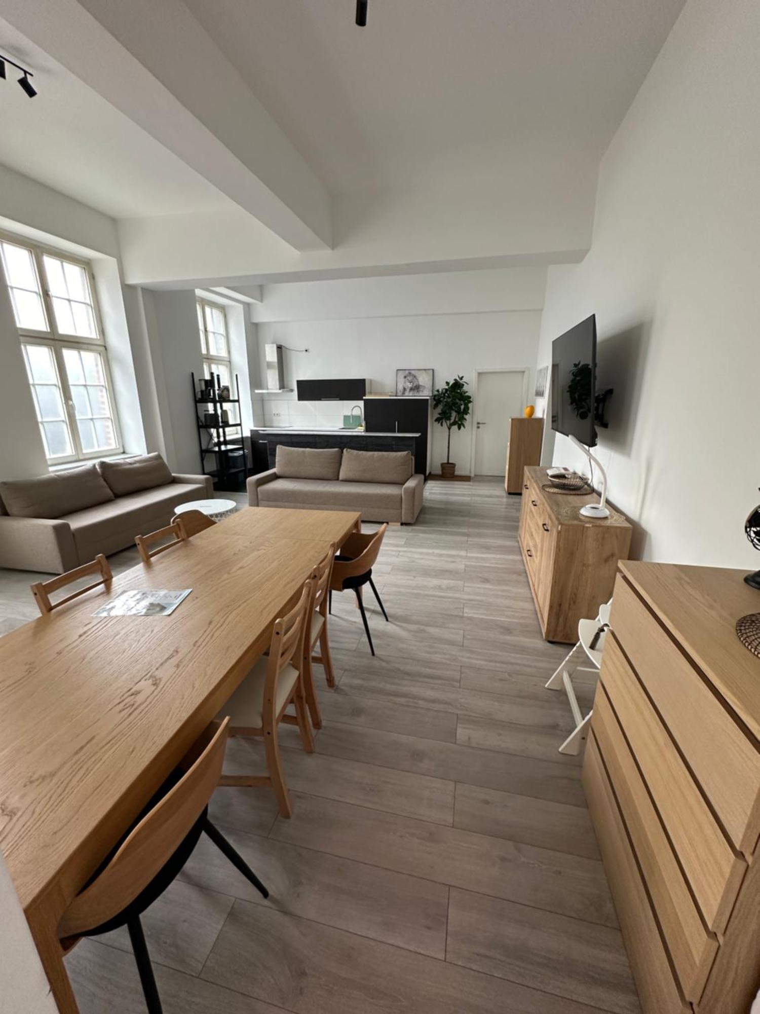 Viersen Schoene Apartments Am Duelkener Bahnhof Buitenkant foto